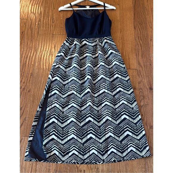 J.Crew navy and white Aztec chevron skirt halter maxi dress 4 petite - Picture 10 of 10